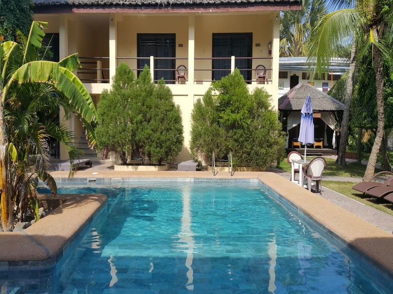 Lalaguna Beach Club And Dive Centre Puerto Galera Luaran gambar